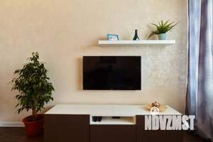 1-к квартира, посуточно, 38м2, 6/9 этаж