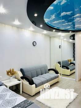 Студия квартира, посуточно, 35м2, 1/9 этаж