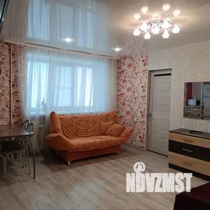 1-к квартира, посуточно, 50м2, 1/4 этаж