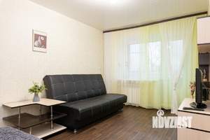 1-к квартира, посуточно, 37м2, 1/1 этаж
