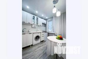 1-к квартира, посуточно, 40м2, 3/5 этаж