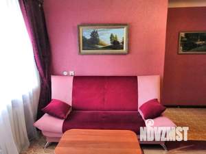 2-к квартира, посуточно, 47м2, 1/1 этаж