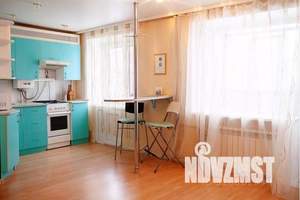 2-к квартира, посуточно, 45м2, 3/5 этаж