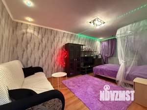 1-к квартира, посуточно, 33м2, 5/5 этаж