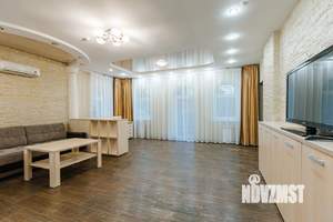 2-к квартира, посуточно, 70м2, 1/1 этаж