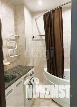 Студия квартира, вторичка, 38м2, 1/4 этаж