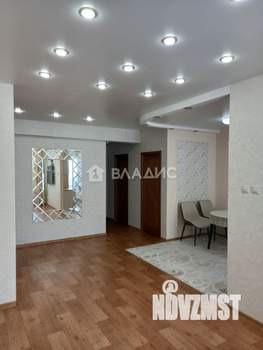 2-к квартира, вторичка, 62м2, 1/4 этаж