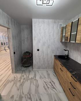 3-к квартира, вторичка, 58м2, 1/5 этаж