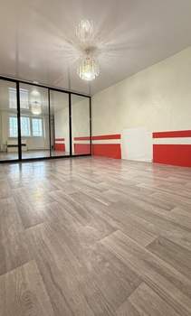 3-к квартира, вторичка, 76м2, 1/5 этаж