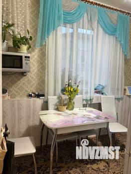 2-к квартира, вторичка, 64м2, 1/3 этаж