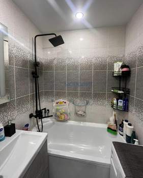 3-к квартира, вторичка, 63м2, 2/5 этаж