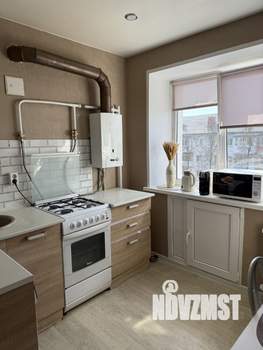 2-к квартира, вторичка, 42м2, 4/4 этаж