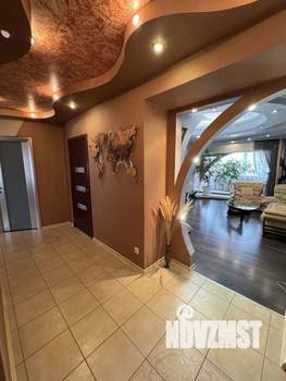 3-к квартира, вторичка, 99м2, 9/9 этаж