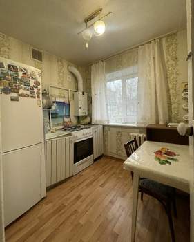 3-к квартира, вторичка, 56м2, 1/5 этаж