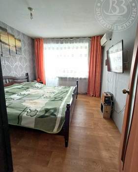4-к квартира, вторичка, 60м2, 5/5 этаж