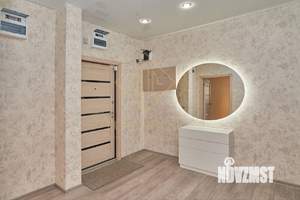 2-к квартира, вторичка, 68м2, 1/4 этаж