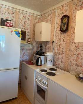 2-к квартира, вторичка, 47м2, 1/1 этаж