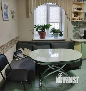 2-к квартира, вторичка, 61м2, 4/4 этаж