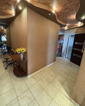 3-к квартира, вторичка, 99м2, 9/9 этаж