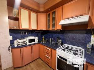 2-к квартира, вторичка, 52м2, 10/10 этаж