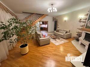 4-к квартира, вторичка, 149м2, 4/4 этаж