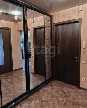 3-к квартира, вторичка, 63м2, 7/10 этаж