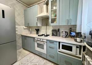 2-к квартира, вторичка, 61м2, 1/3 этаж