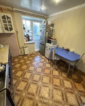2-к квартира, вторичка, 60м2, 1/9 этаж