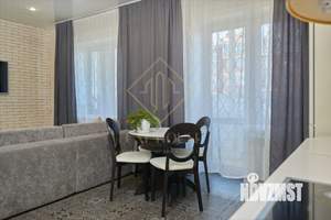 2-к квартира, вторичка, 68м2, 1/4 этаж