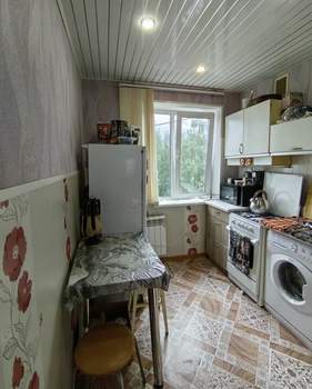 3-к квартира, вторичка, 61м2, 5/5 этаж