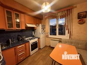 2-к квартира, вторичка, 52м2, 10/10 этаж