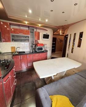 3-к квартира, вторичка, 99м2, 9/9 этаж
