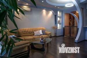 3-к квартира, вторичка, 99м2, 9/9 этаж