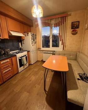 2-к квартира, вторичка, 52м2, 10/10 этаж