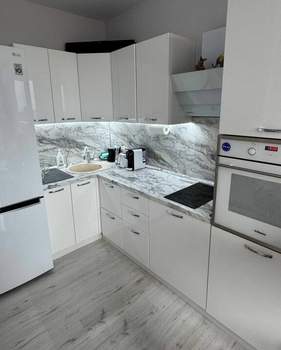 2-к квартира, вторичка, 43м2, 9/17 этаж