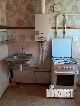 2-к квартира, вторичка, 42м2, 1/3 этаж