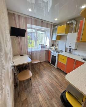 2-к квартира, вторичка, 42м2, 3/5 этаж