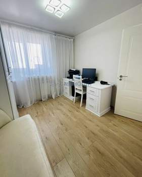 3-к квартира, вторичка, 88м2, 8/9 этаж