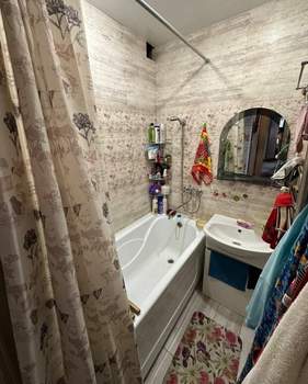 4-к квартира, вторичка, 58м2, 5/5 этаж