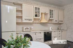 2-к квартира, вторичка, 68м2, 1/4 этаж