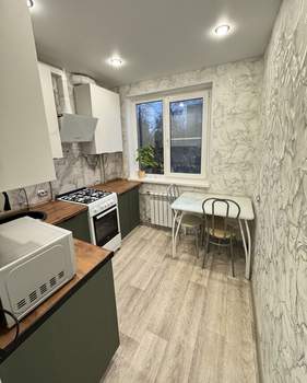 2-к квартира, вторичка, 39м2, 1/5 этаж