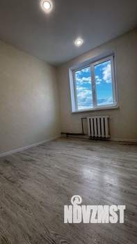 4-к квартира, вторичка, 58м2, 5/5 этаж