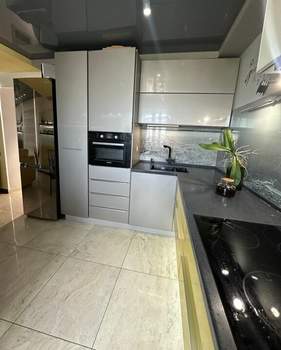 3-к квартира, вторичка, 85м2, 9/9 этаж
