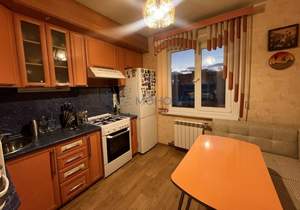 2-к квартира, вторичка, 52м2, 10/10 этаж