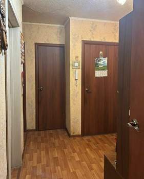 4-к квартира, вторичка, 61м2, 5/5 этаж