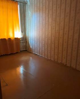 2-к квартира, вторичка, 42м2, 1/3 этаж