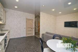 2-к квартира, вторичка, 68м2, 1/4 этаж