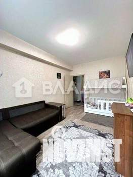 2-к квартира, вторичка, 56м2, 1/4 этаж