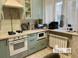 2-к квартира, вторичка, 61м2, 1/3 этаж