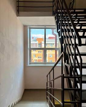 2-к квартира, вторичка, 65м2, 4/4 этаж